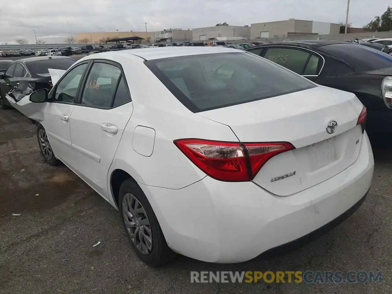 3 Photograph of a damaged car 2T1BURHEXKC181487 TOYOTA COROLLA 2019