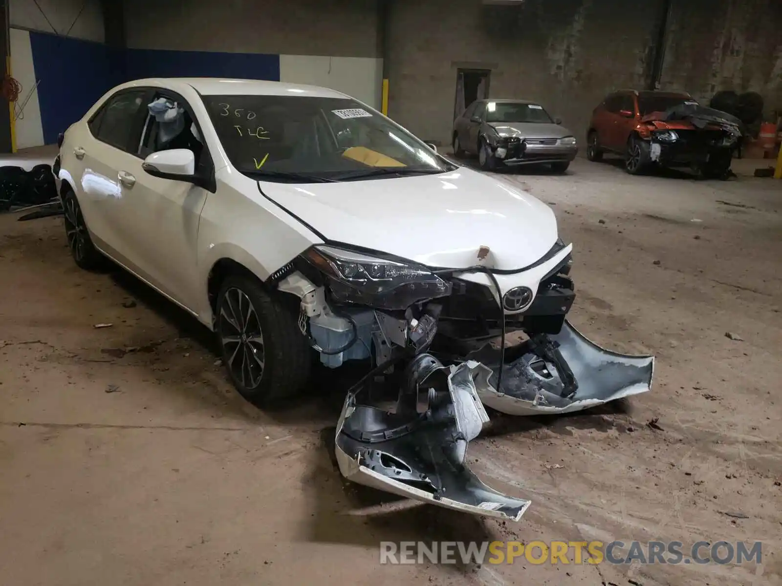 1 Photograph of a damaged car 2T1BURHEXKC182462 TOYOTA COROLLA 2019