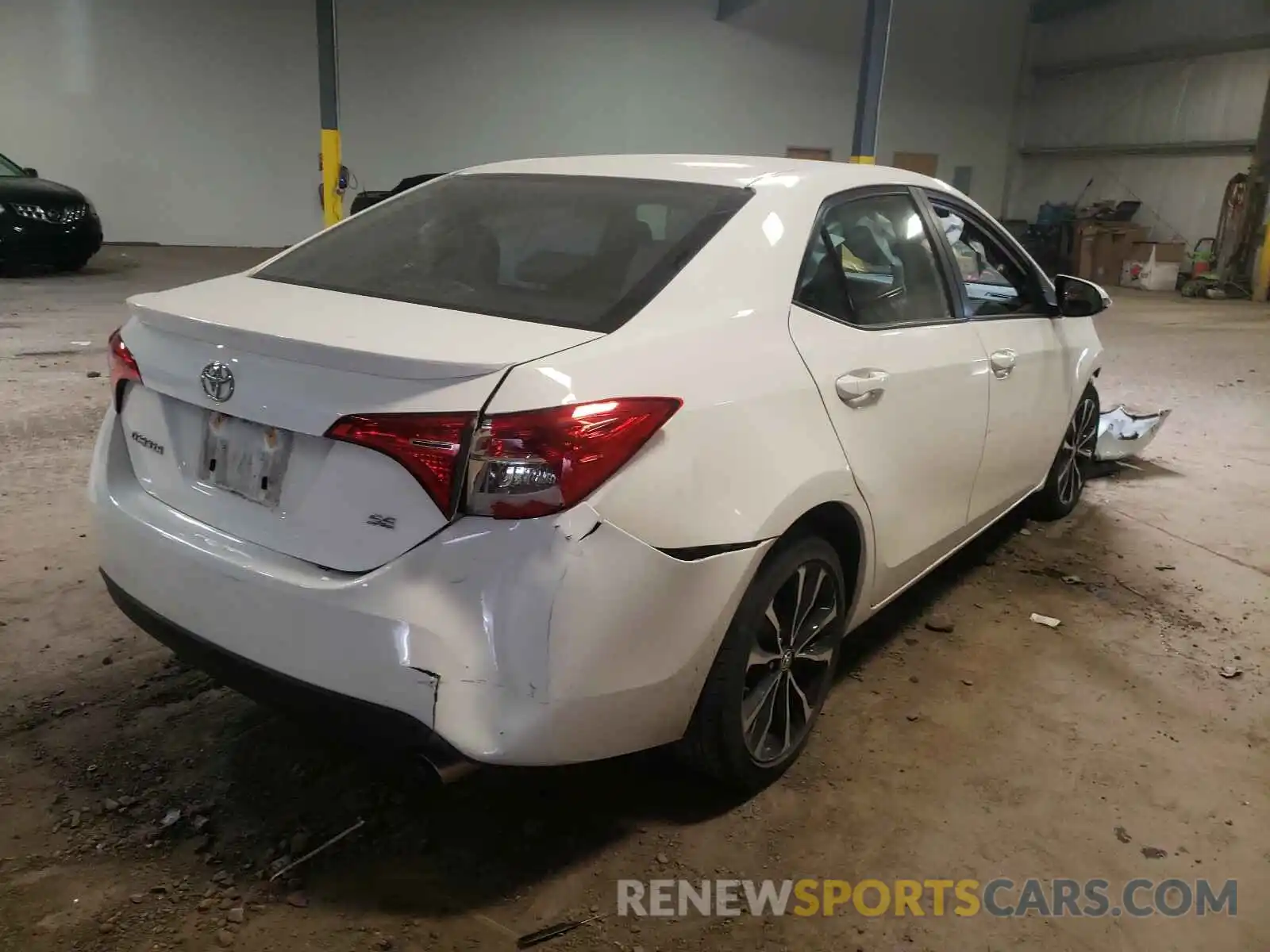 4 Photograph of a damaged car 2T1BURHEXKC182462 TOYOTA COROLLA 2019