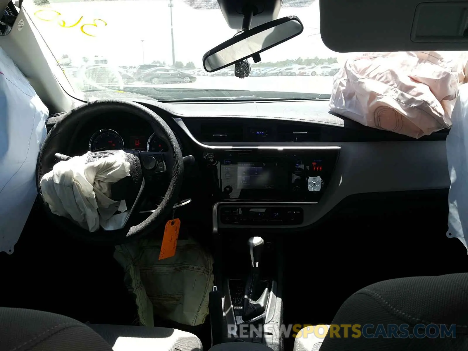 9 Photograph of a damaged car 2T1BURHEXKC185099 TOYOTA COROLLA 2019