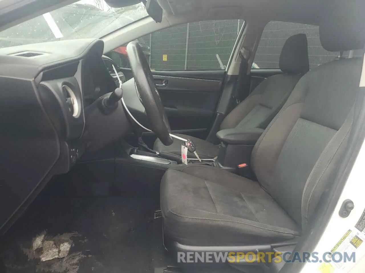 7 Photograph of a damaged car 2T1BURHEXKC186589 TOYOTA COROLLA 2019