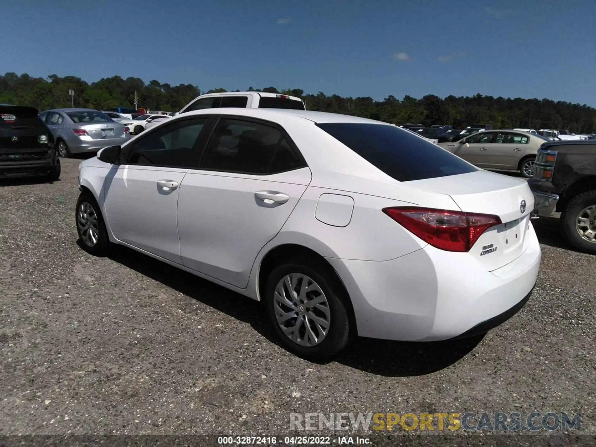 3 Photograph of a damaged car 2T1BURHEXKC189489 TOYOTA COROLLA 2019