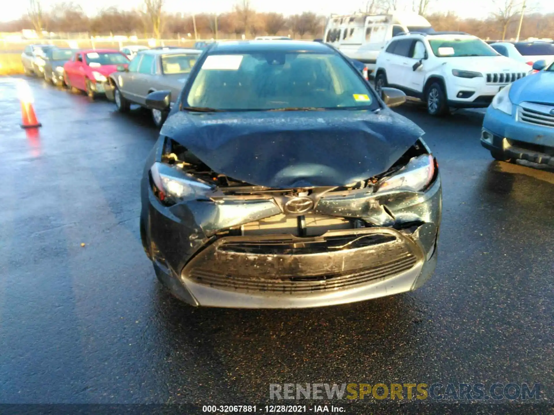 6 Photograph of a damaged car 2T1BURHEXKC190819 TOYOTA COROLLA 2019