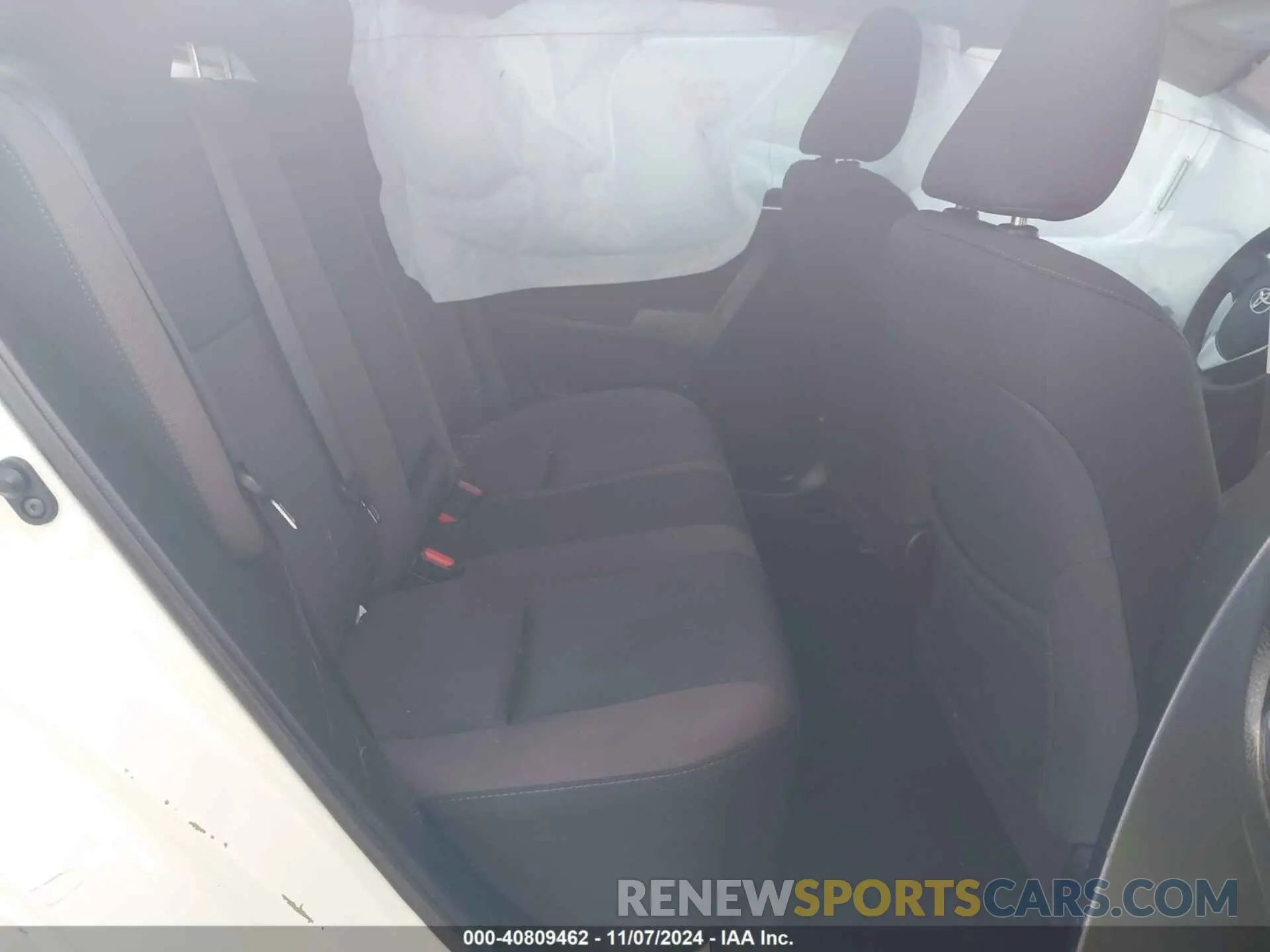 8 Photograph of a damaged car 2T1BURHEXKC192408 TOYOTA COROLLA 2019