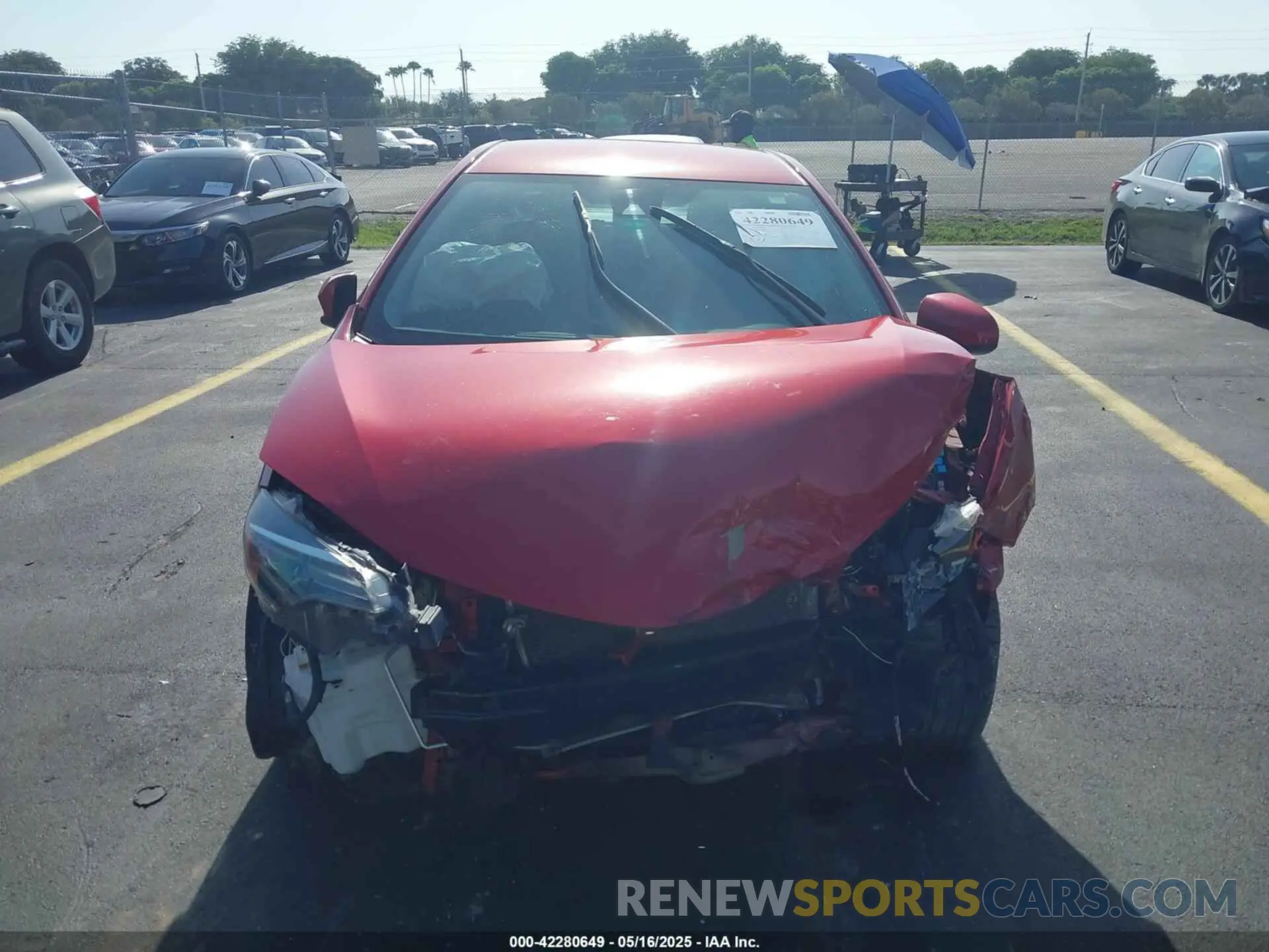 12 Photograph of a damaged car 2T1BURHEXKC192487 TOYOTA COROLLA 2019