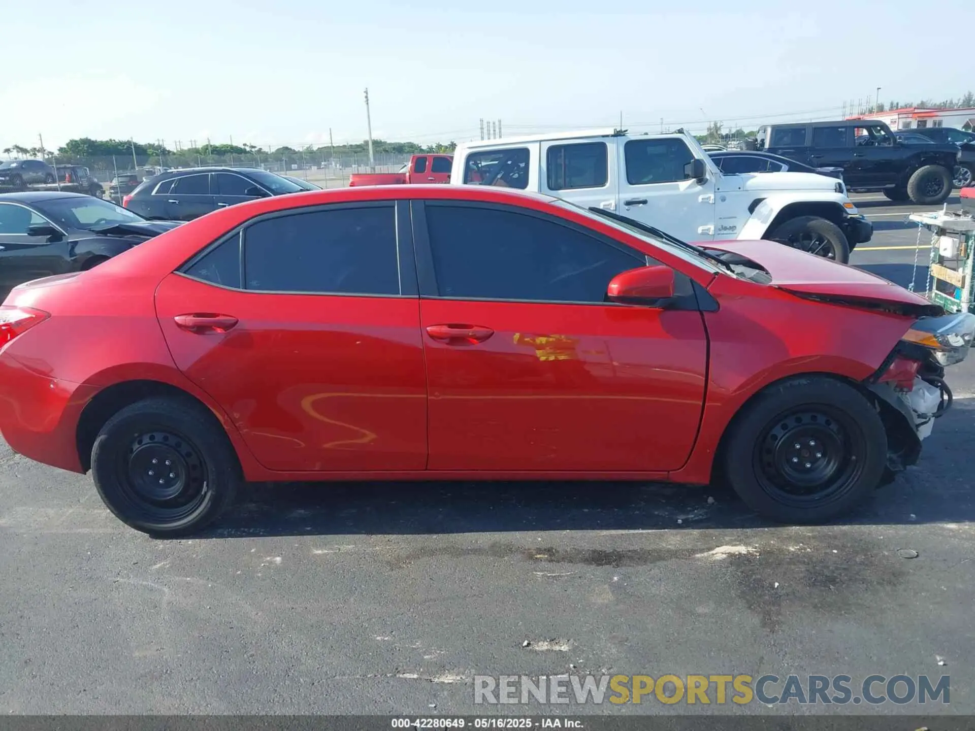13 Photograph of a damaged car 2T1BURHEXKC192487 TOYOTA COROLLA 2019