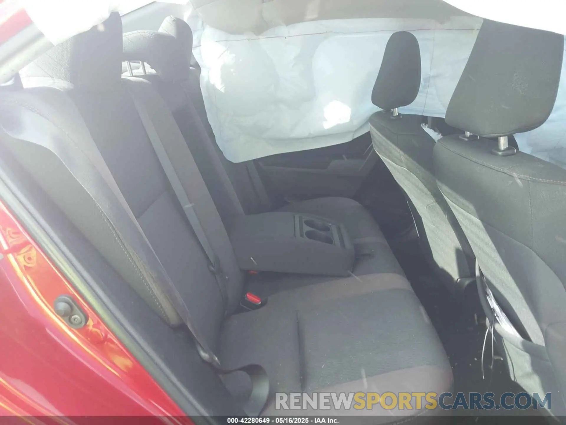 8 Photograph of a damaged car 2T1BURHEXKC192487 TOYOTA COROLLA 2019