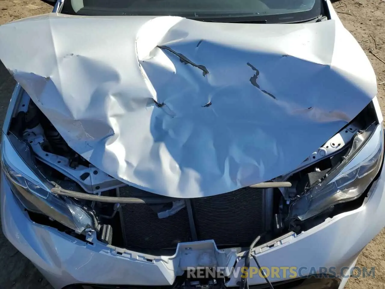 11 Photograph of a damaged car 2T1BURHEXKC192912 TOYOTA COROLLA 2019