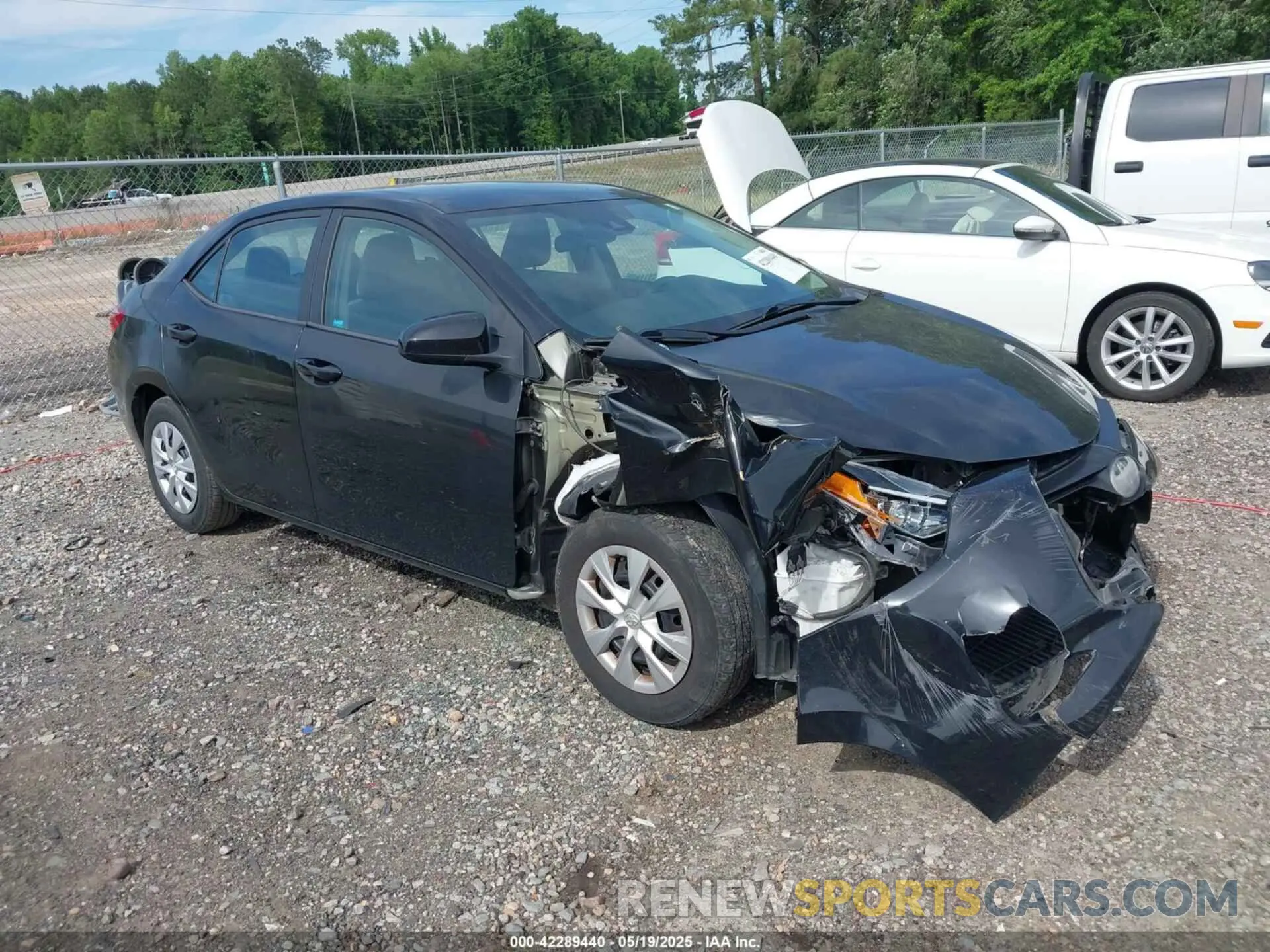 1 Photograph of a damaged car 2T1BURHEXKC200801 TOYOTA COROLLA 2019