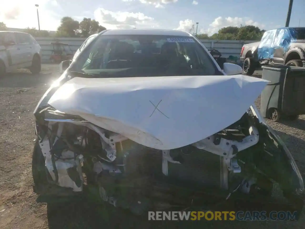 5 Photograph of a damaged car 2T1BURHEXKC206436 TOYOTA COROLLA 2019