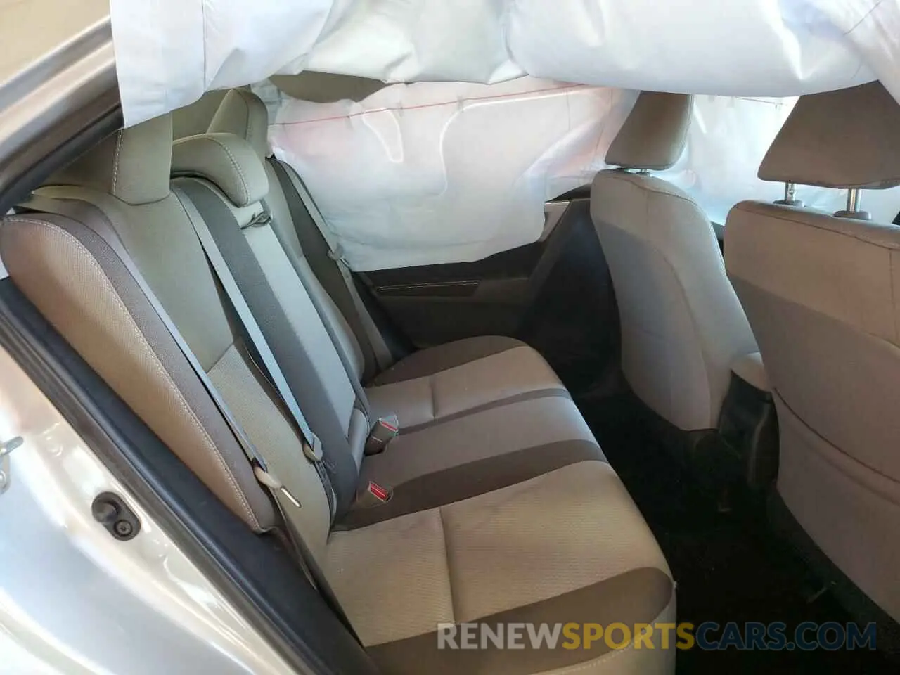 10 Photograph of a damaged car 2T1BURHEXKC211992 TOYOTA COROLLA 2019