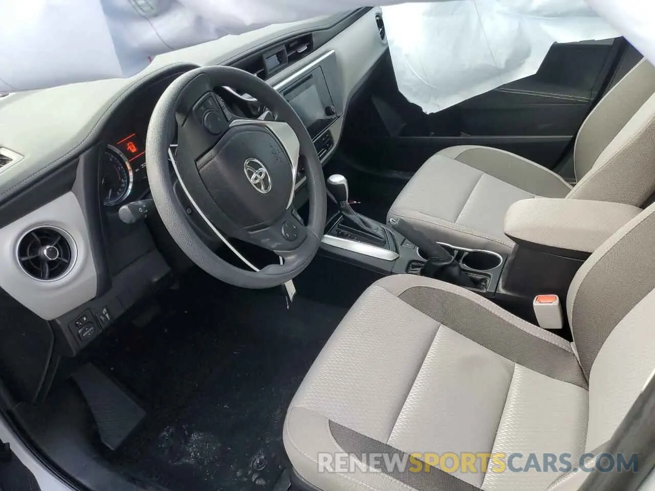 7 Photograph of a damaged car 2T1BURHEXKC211992 TOYOTA COROLLA 2019