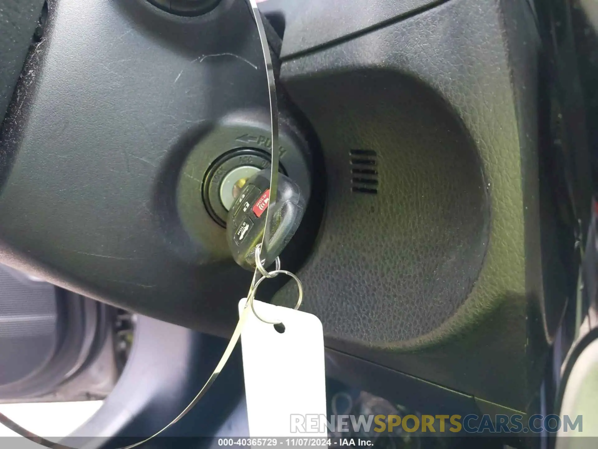 11 Photograph of a damaged car 2T1BURHEXKC219090 TOYOTA COROLLA 2019