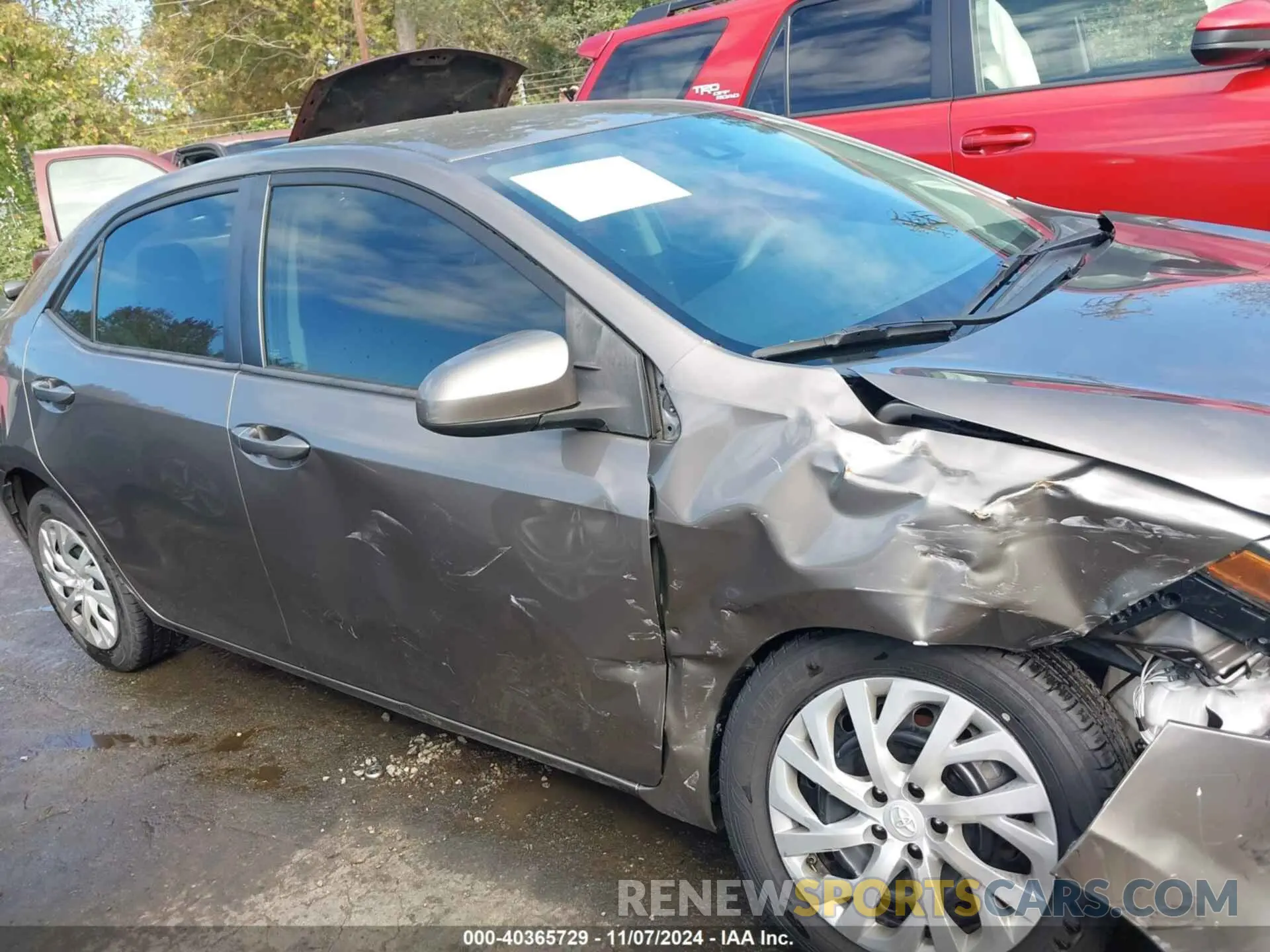 13 Photograph of a damaged car 2T1BURHEXKC219090 TOYOTA COROLLA 2019