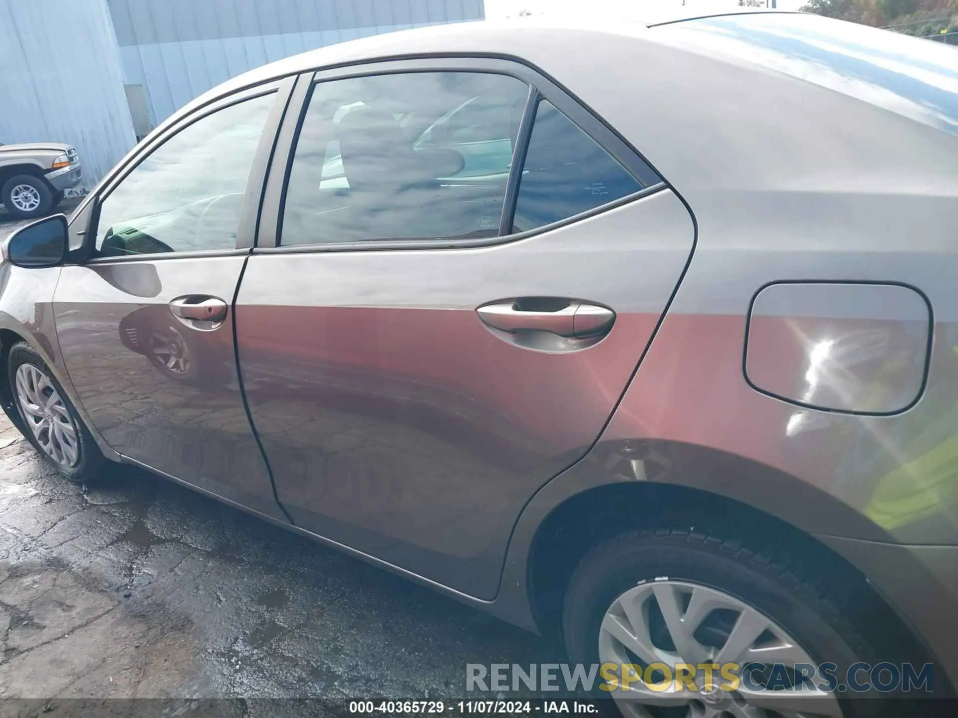 14 Photograph of a damaged car 2T1BURHEXKC219090 TOYOTA COROLLA 2019