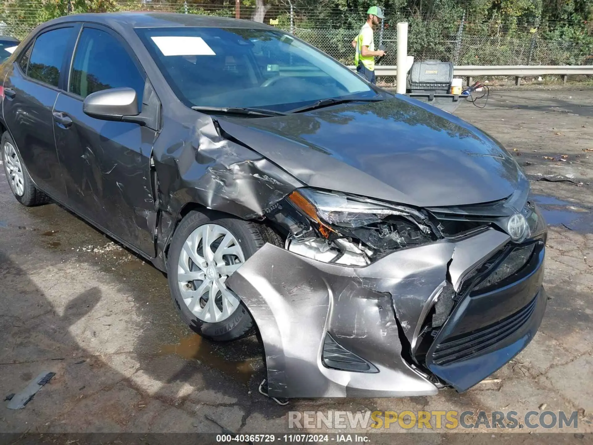 17 Photograph of a damaged car 2T1BURHEXKC219090 TOYOTA COROLLA 2019