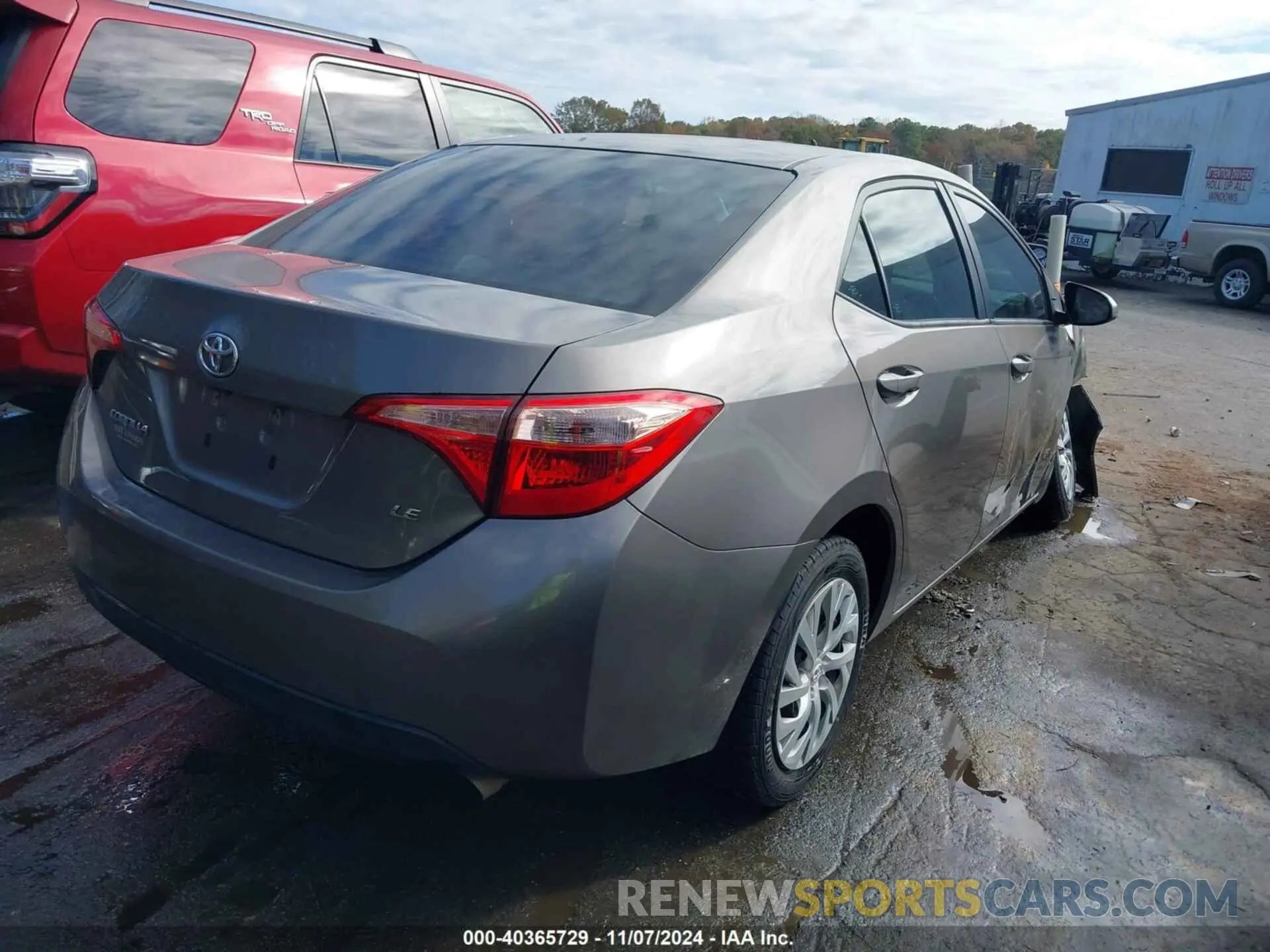 4 Photograph of a damaged car 2T1BURHEXKC219090 TOYOTA COROLLA 2019