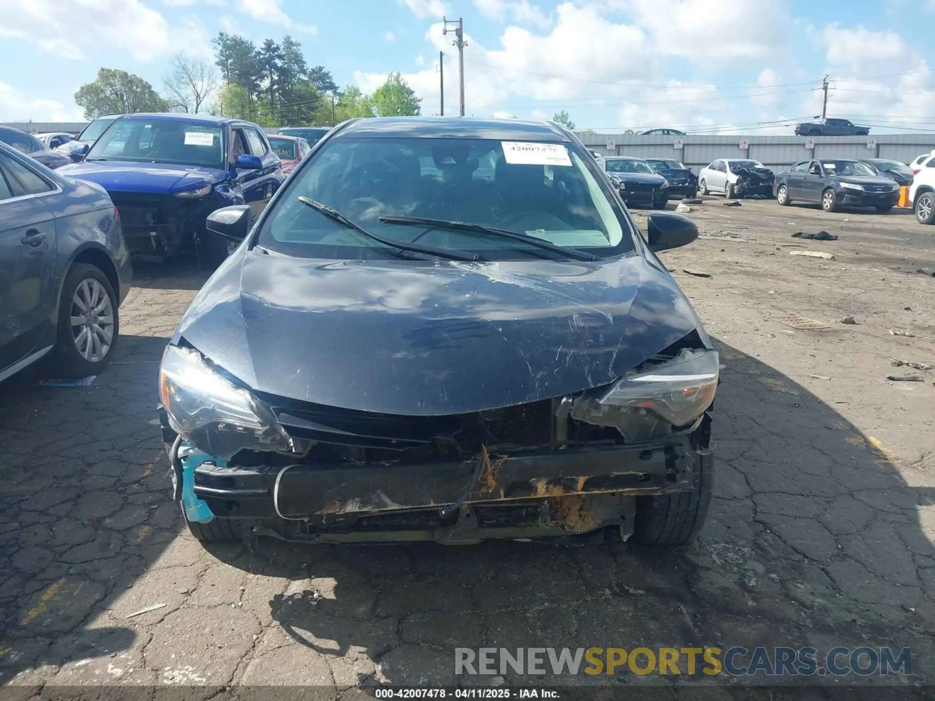 12 Photograph of a damaged car 2T1BURHEXKC219252 TOYOTA COROLLA 2019