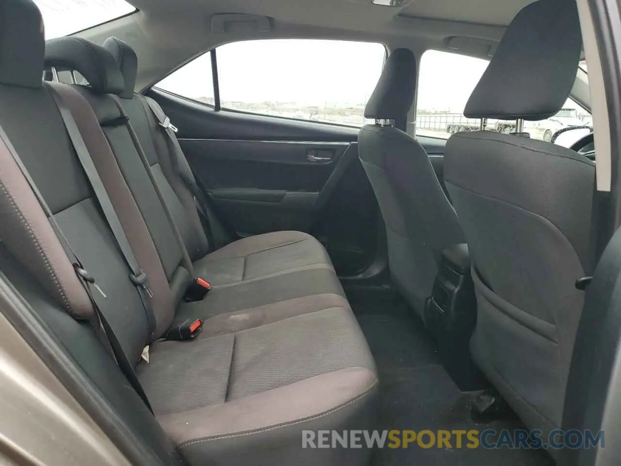 10 Photograph of a damaged car 2T1BURHEXKC222152 TOYOTA COROLLA 2019