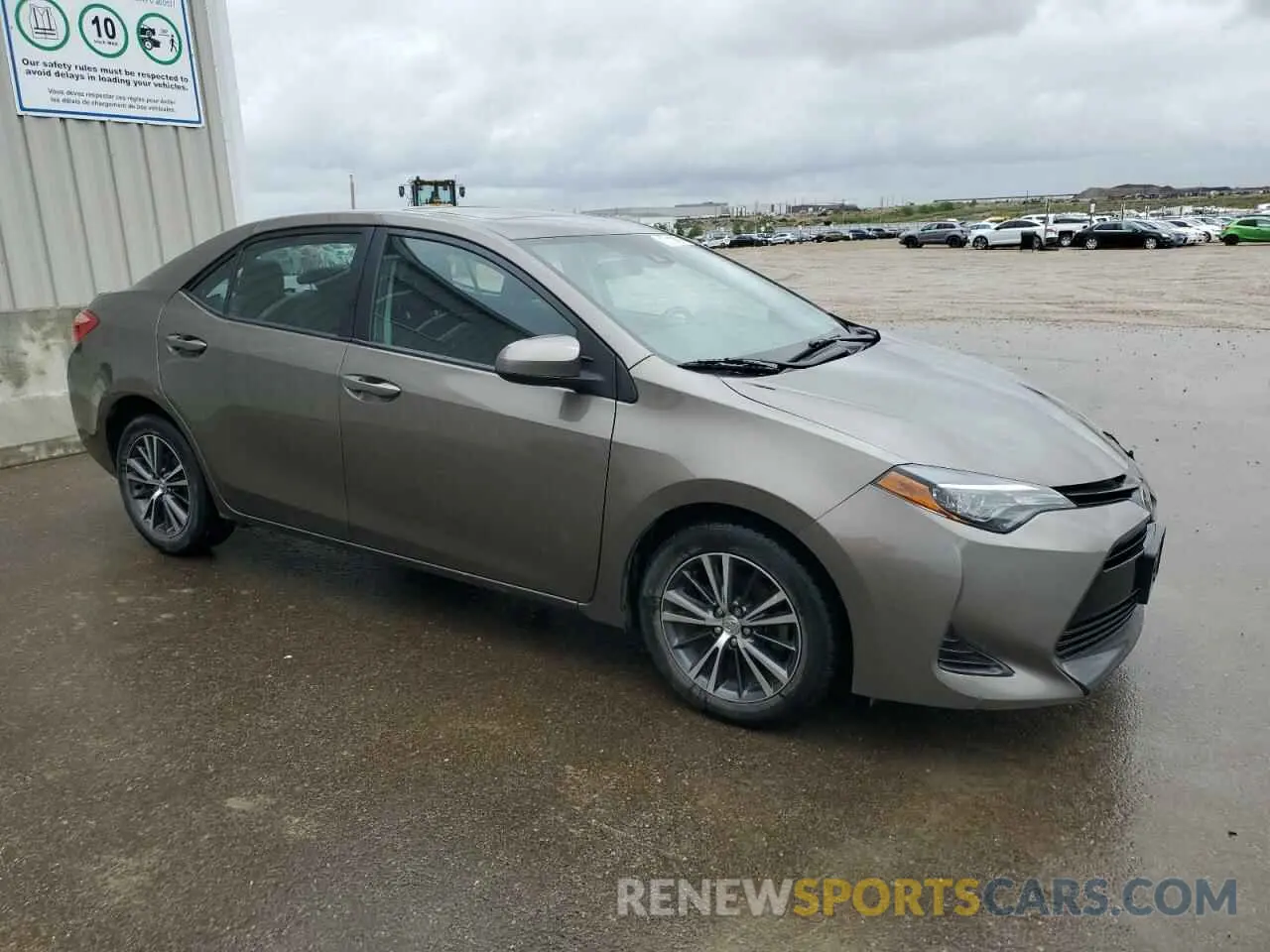 4 Photograph of a damaged car 2T1BURHEXKC222152 TOYOTA COROLLA 2019