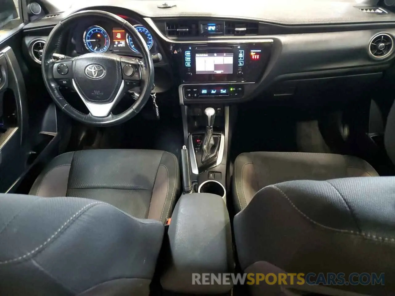 8 Photograph of a damaged car 2T1BURHEXKC222152 TOYOTA COROLLA 2019