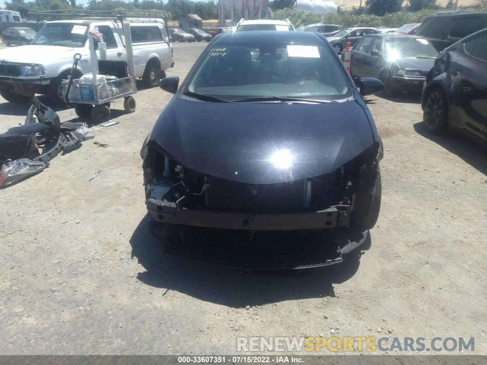 6 Photograph of a damaged car 2T1BURHEXKC227495 TOYOTA COROLLA 2019