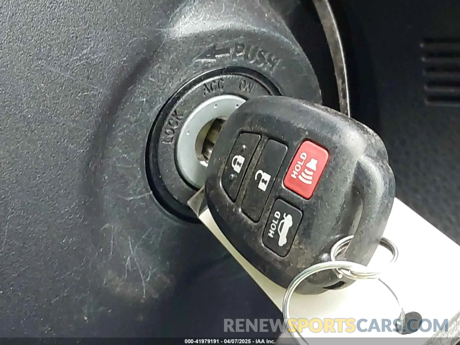 11 Photograph of a damaged car 2T1BURHEXKC228937 TOYOTA COROLLA 2019