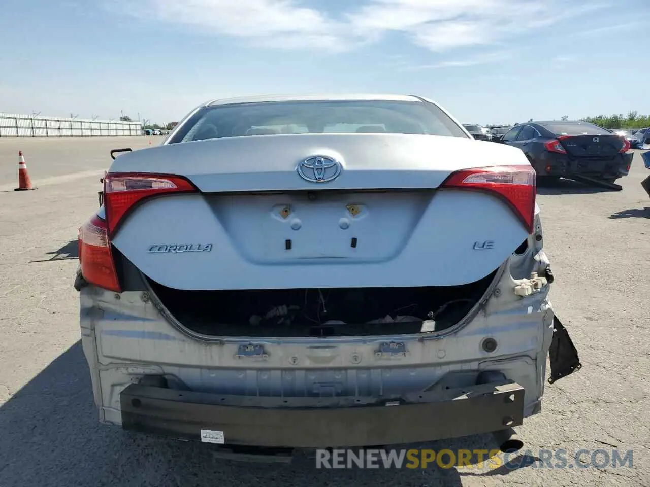 6 Photograph of a damaged car 2T1BURHEXKC234821 TOYOTA COROLLA 2019