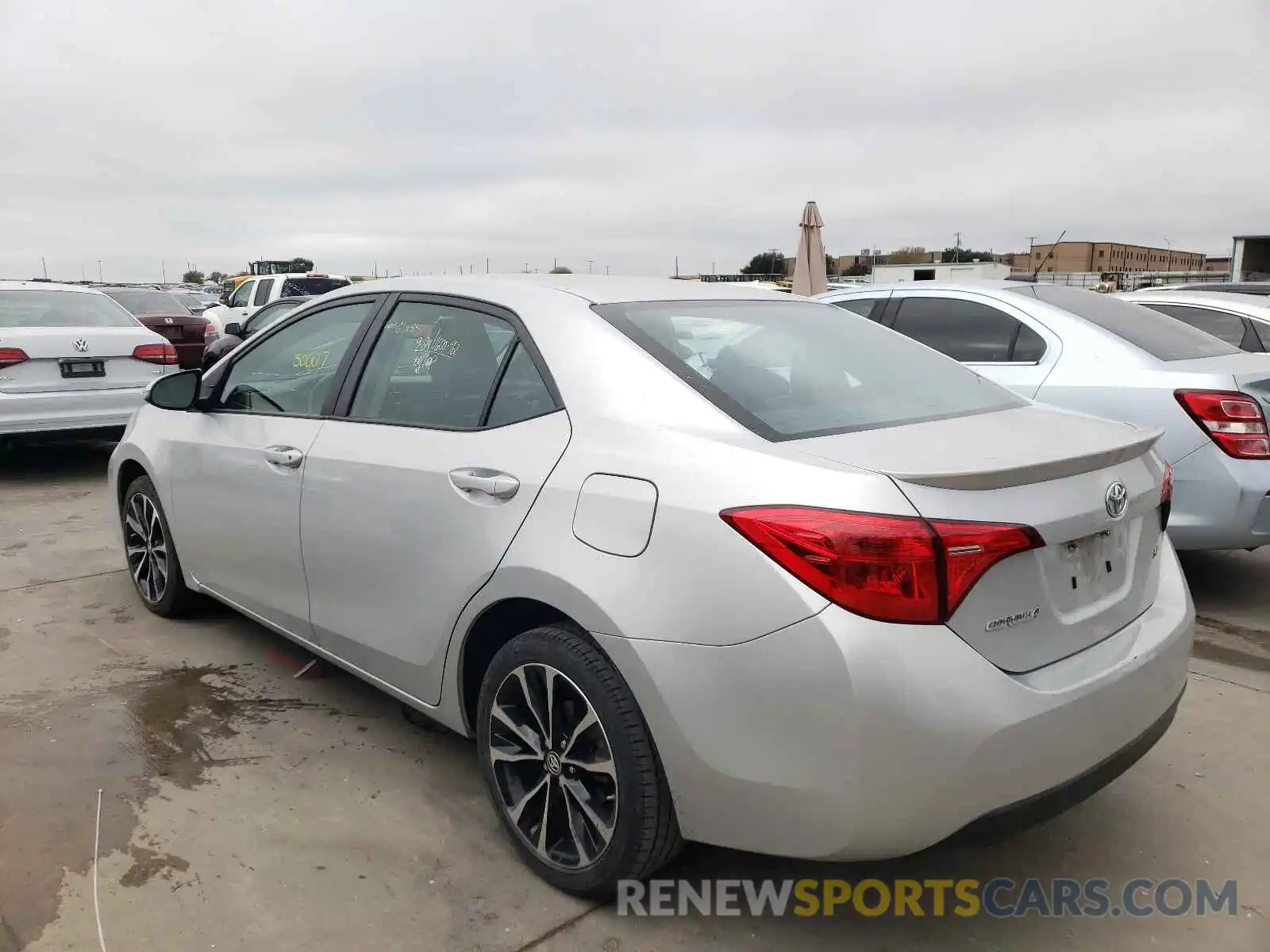 3 Photograph of a damaged car 2T1BURHEXKC236844 TOYOTA COROLLA 2019