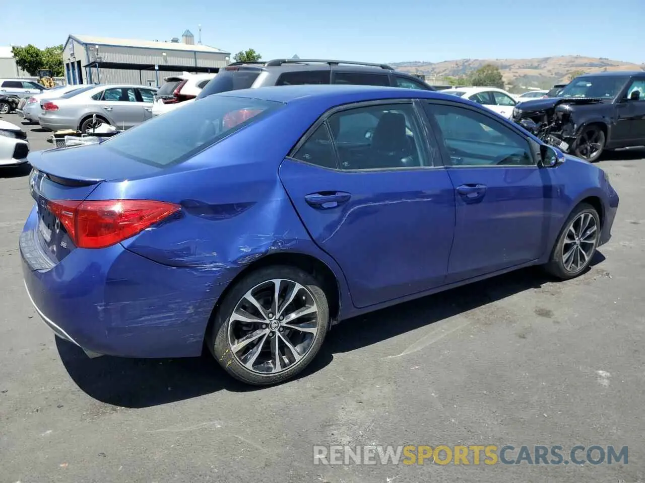 3 Photograph of a damaged car 2T1BURHEXKC237105 TOYOTA COROLLA 2019