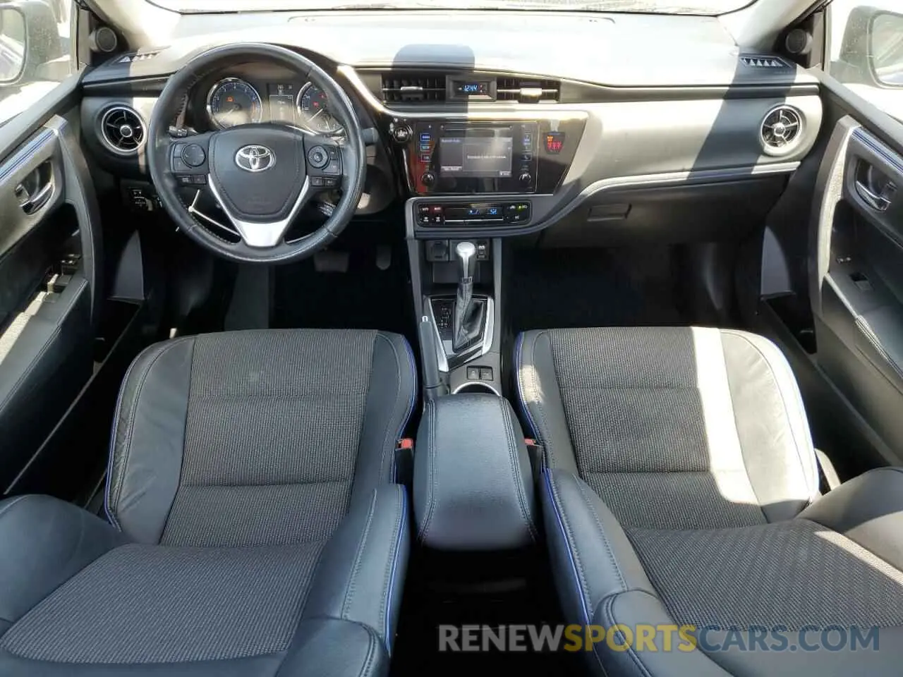 8 Photograph of a damaged car 2T1BURHEXKC237105 TOYOTA COROLLA 2019