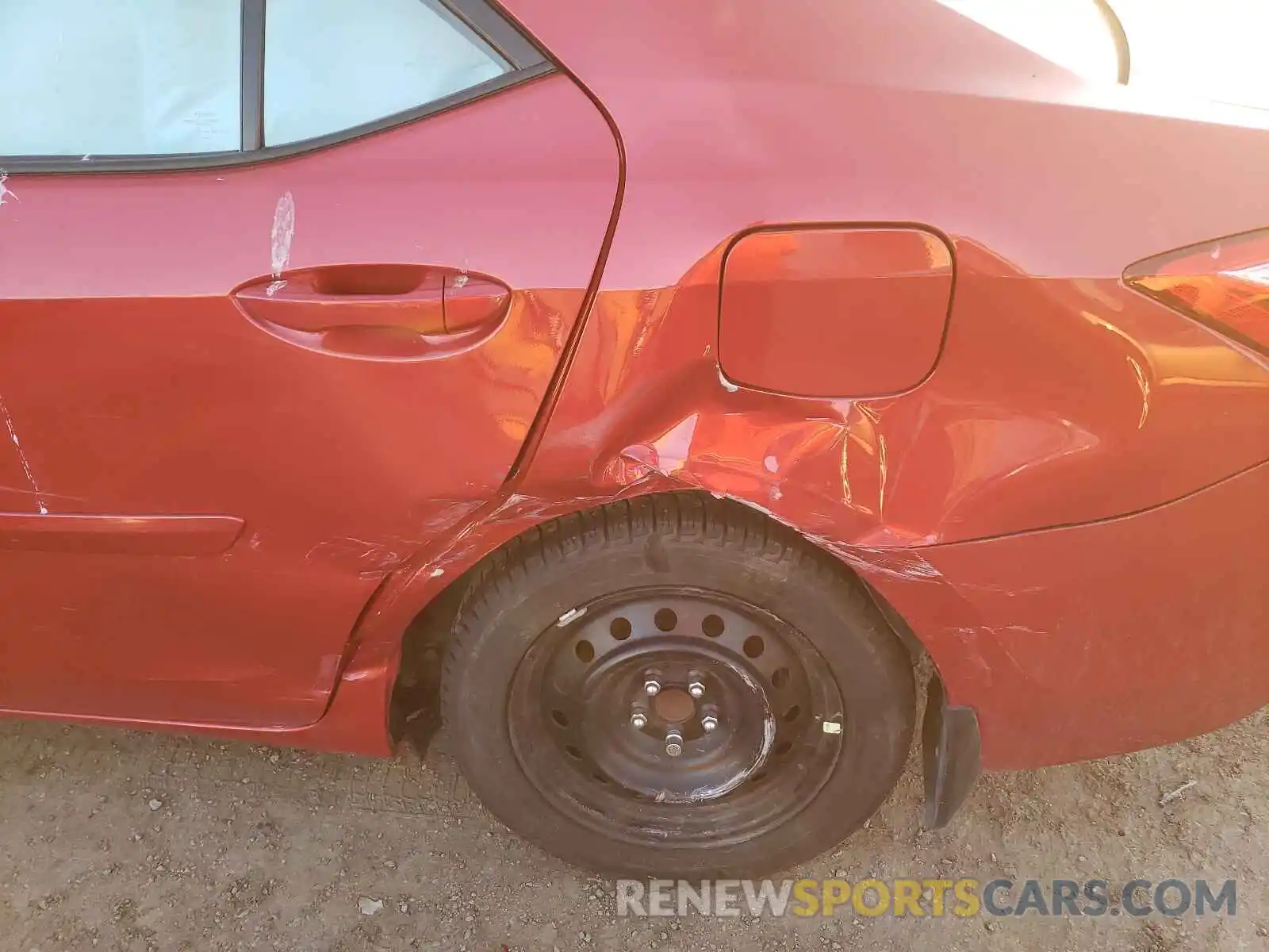 9 Photograph of a damaged car 2T1BURHEXKC238092 TOYOTA COROLLA 2019