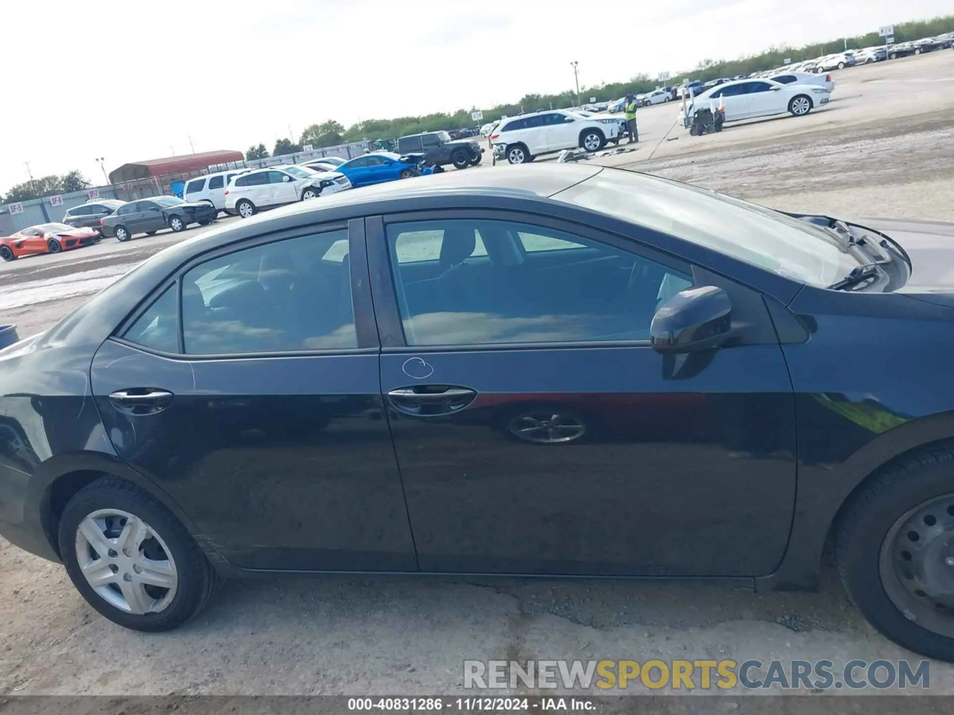 14 Photograph of a damaged car 2T1BURHEXKC238495 TOYOTA COROLLA 2019