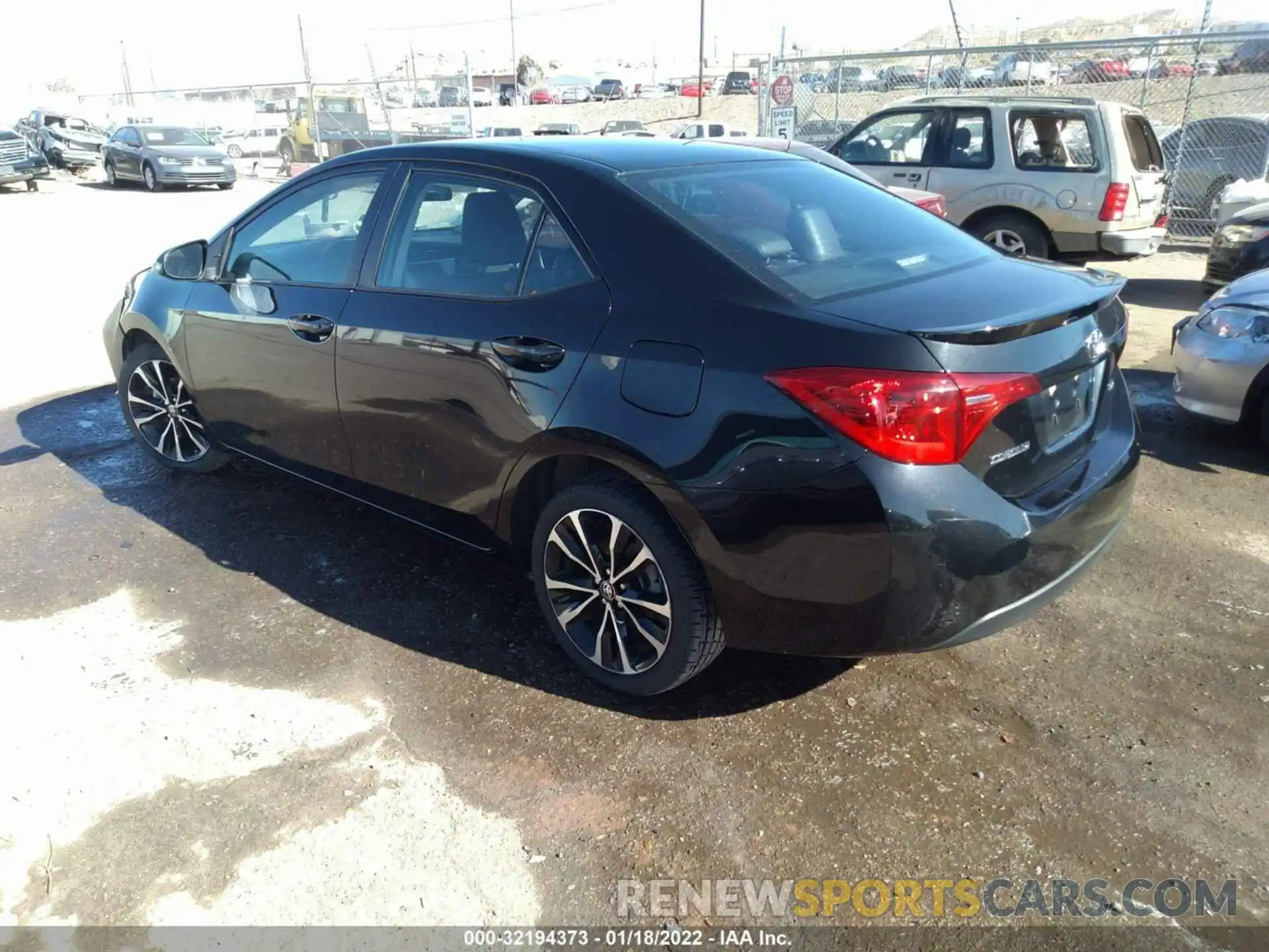 3 Photograph of a damaged car 2T1BURHEXKC240621 TOYOTA COROLLA 2019