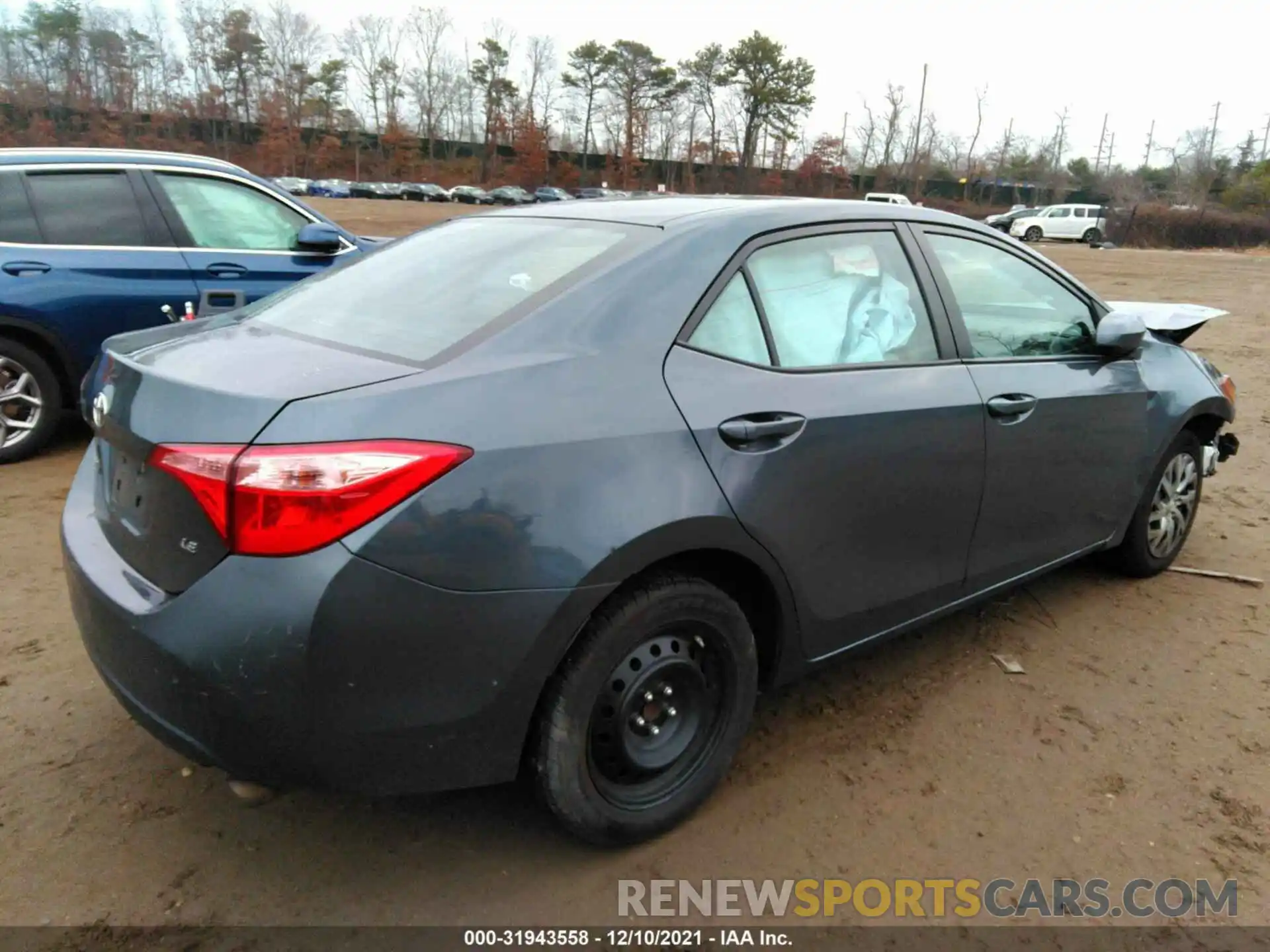 4 Photograph of a damaged car 2T1BURHEXKC240960 TOYOTA COROLLA 2019