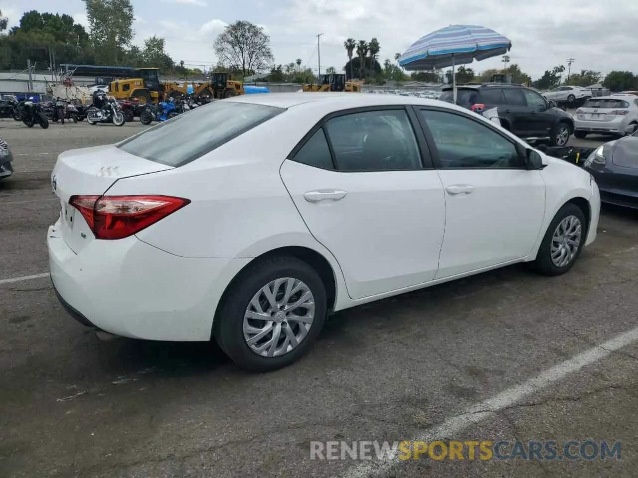 3 Photograph of a damaged car 2T1BURHEXKC241283 TOYOTA COROLLA 2019