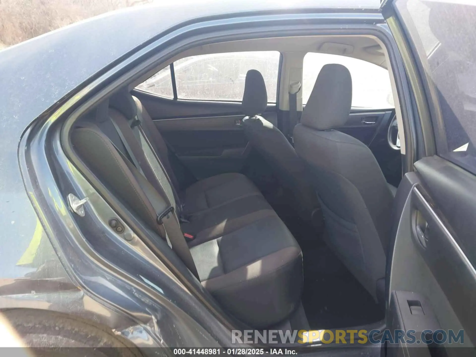 8 Photograph of a damaged car 2T1BURHEXKC244071 TOYOTA COROLLA 2019