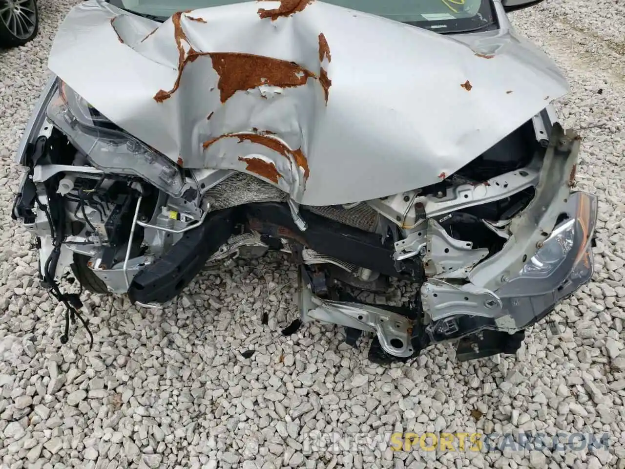 9 Photograph of a damaged car 2T1BURHEXKC244085 TOYOTA COROLLA 2019