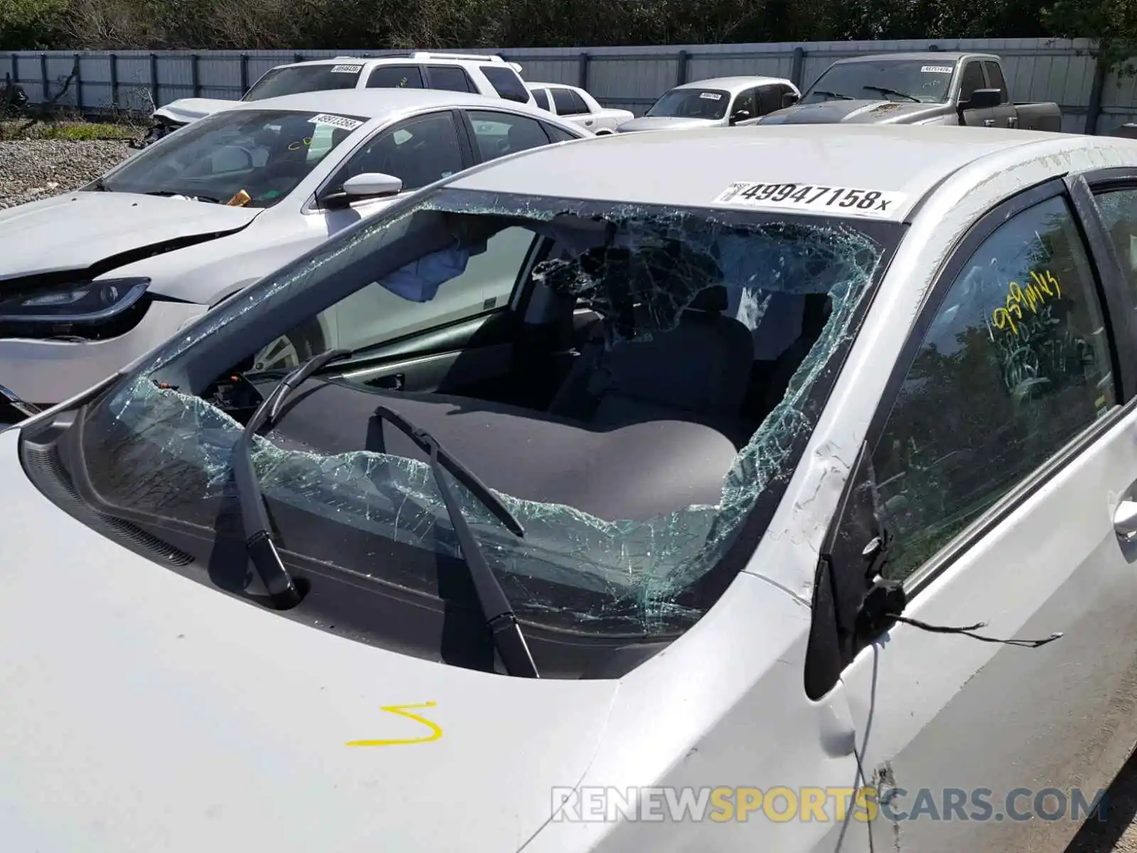 9 Photograph of a damaged car 5YFBURHE0KP860135 TOYOTA COROLLA 2019