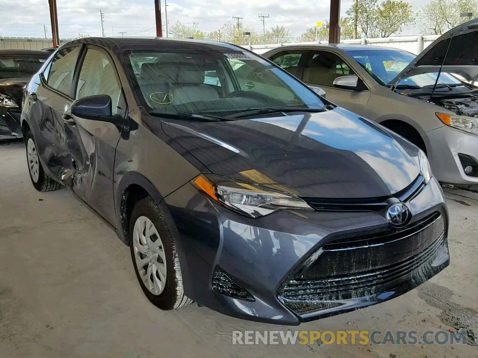 1 Photograph of a damaged car 5YFBURHE0KP862743 TOYOTA COROLLA 2019