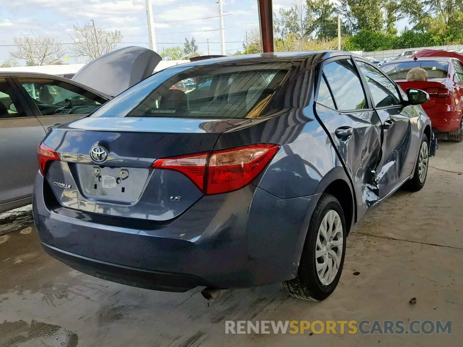 4 Photograph of a damaged car 5YFBURHE0KP862743 TOYOTA COROLLA 2019