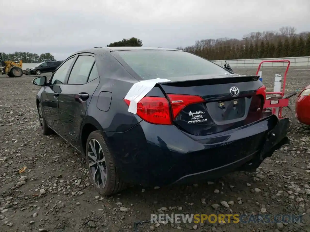 3 Photograph of a damaged car 5YFBURHE0KP864413 TOYOTA COROLLA 2019