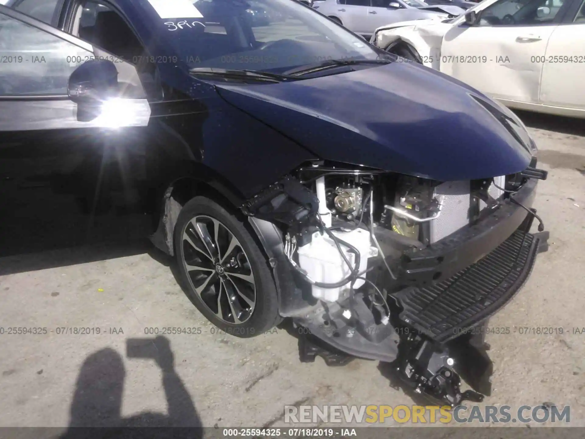 6 Photograph of a damaged car 5YFBURHE0KP864816 TOYOTA COROLLA 2019