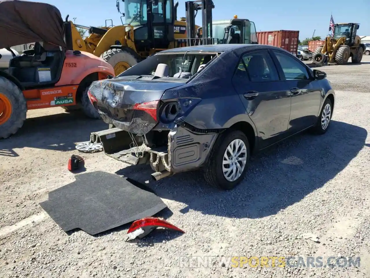 4 Photograph of a damaged car 5YFBURHE0KP866789 TOYOTA COROLLA 2019