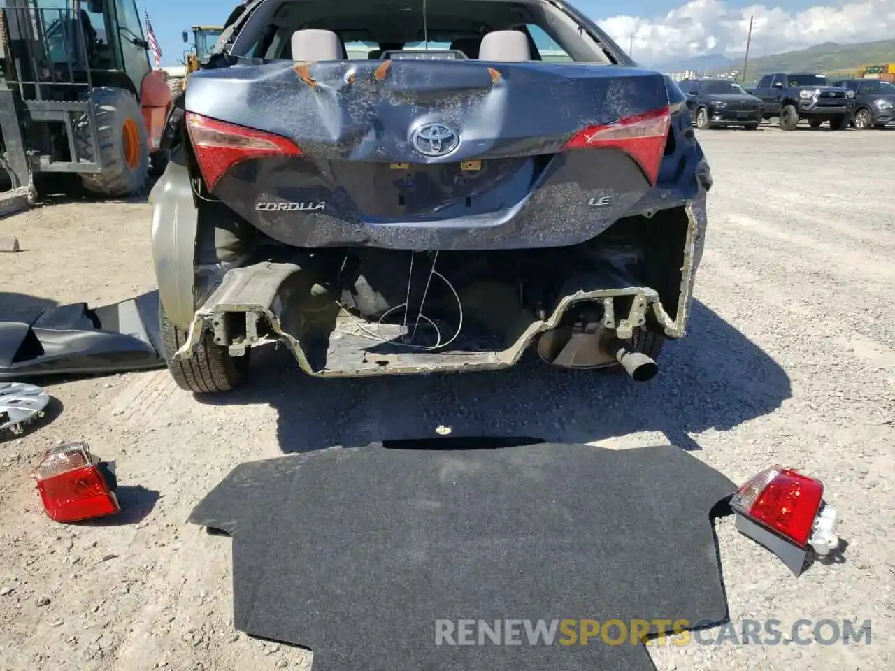 9 Photograph of a damaged car 5YFBURHE0KP866789 TOYOTA COROLLA 2019