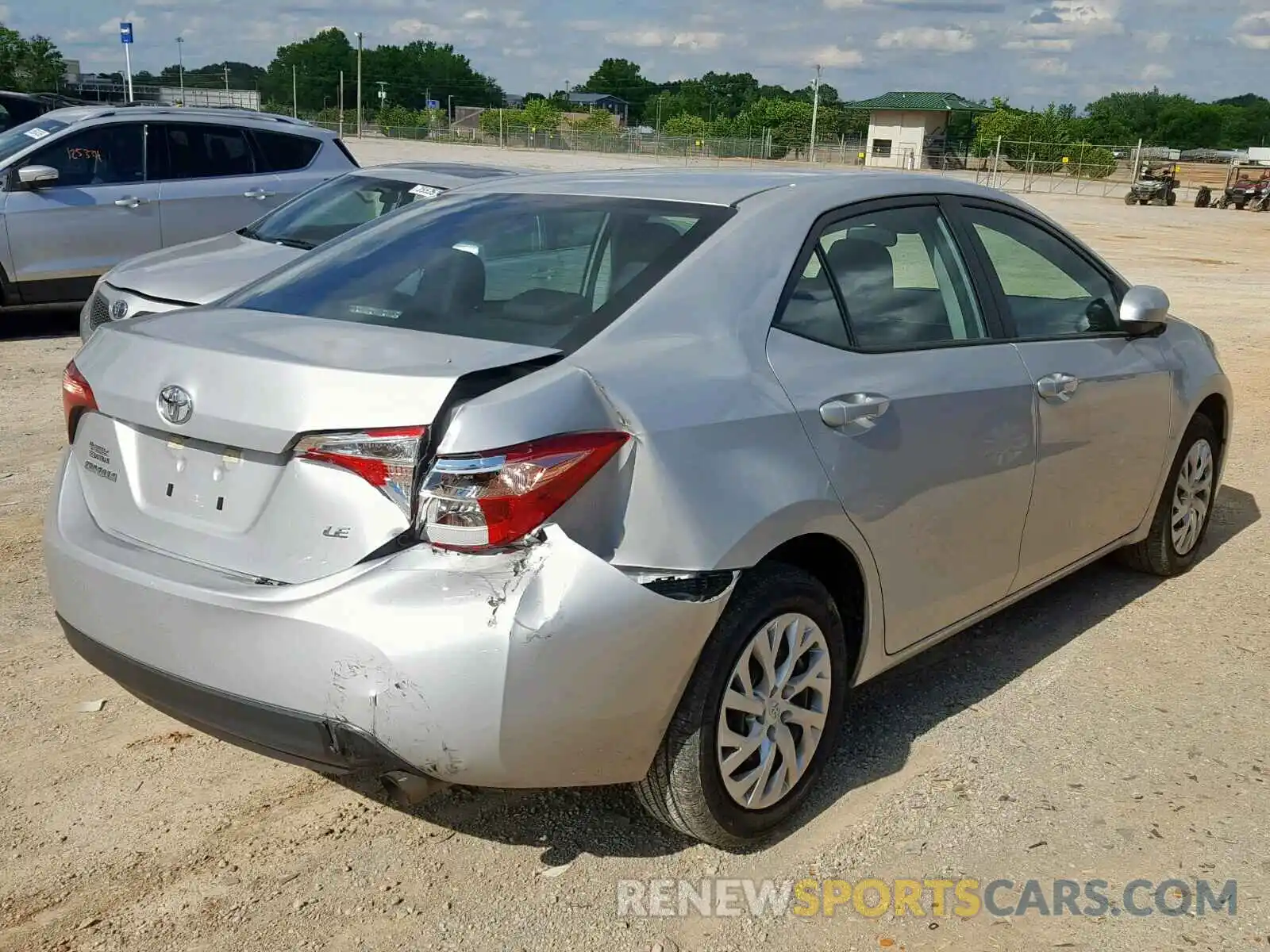 4 Photograph of a damaged car 5YFBURHE0KP869773 TOYOTA COROLLA 2019