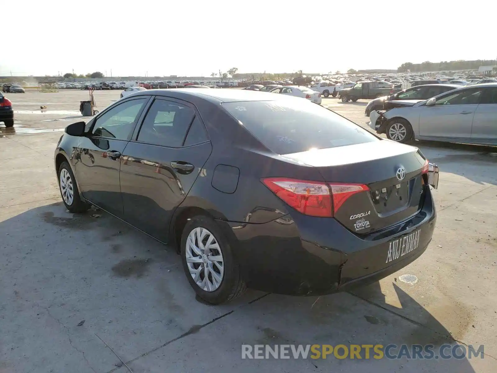 3 Photograph of a damaged car 5YFBURHE0KP871622 TOYOTA COROLLA 2019