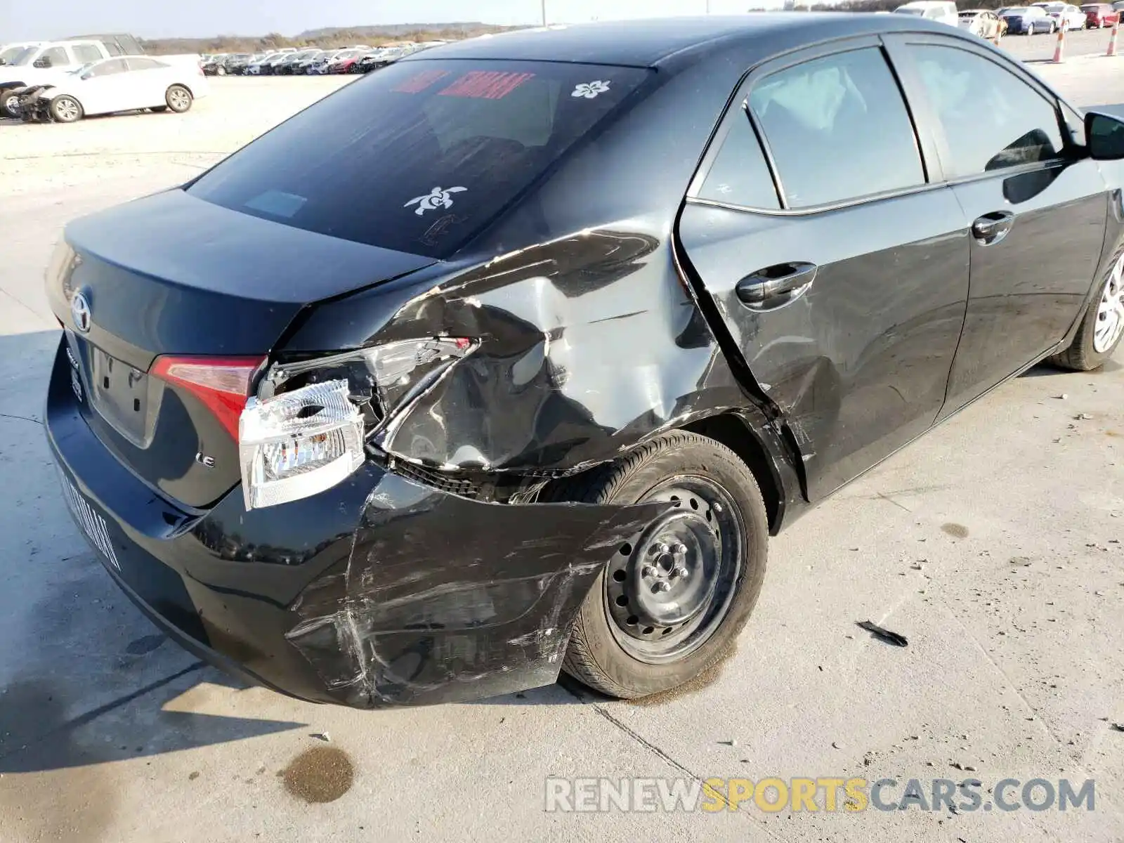 9 Photograph of a damaged car 5YFBURHE0KP871622 TOYOTA COROLLA 2019