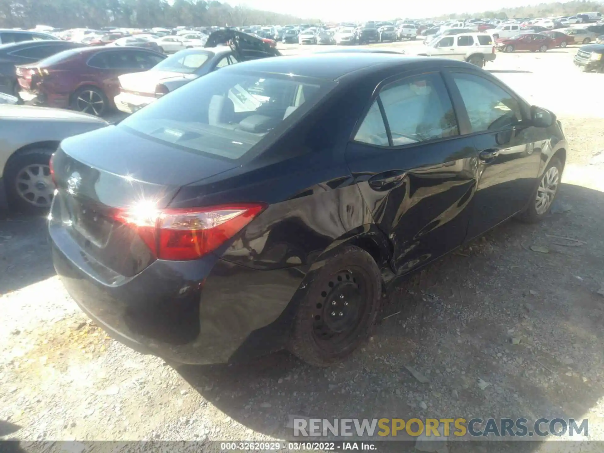 4 Photograph of a damaged car 5YFBURHE0KP872639 TOYOTA COROLLA 2019