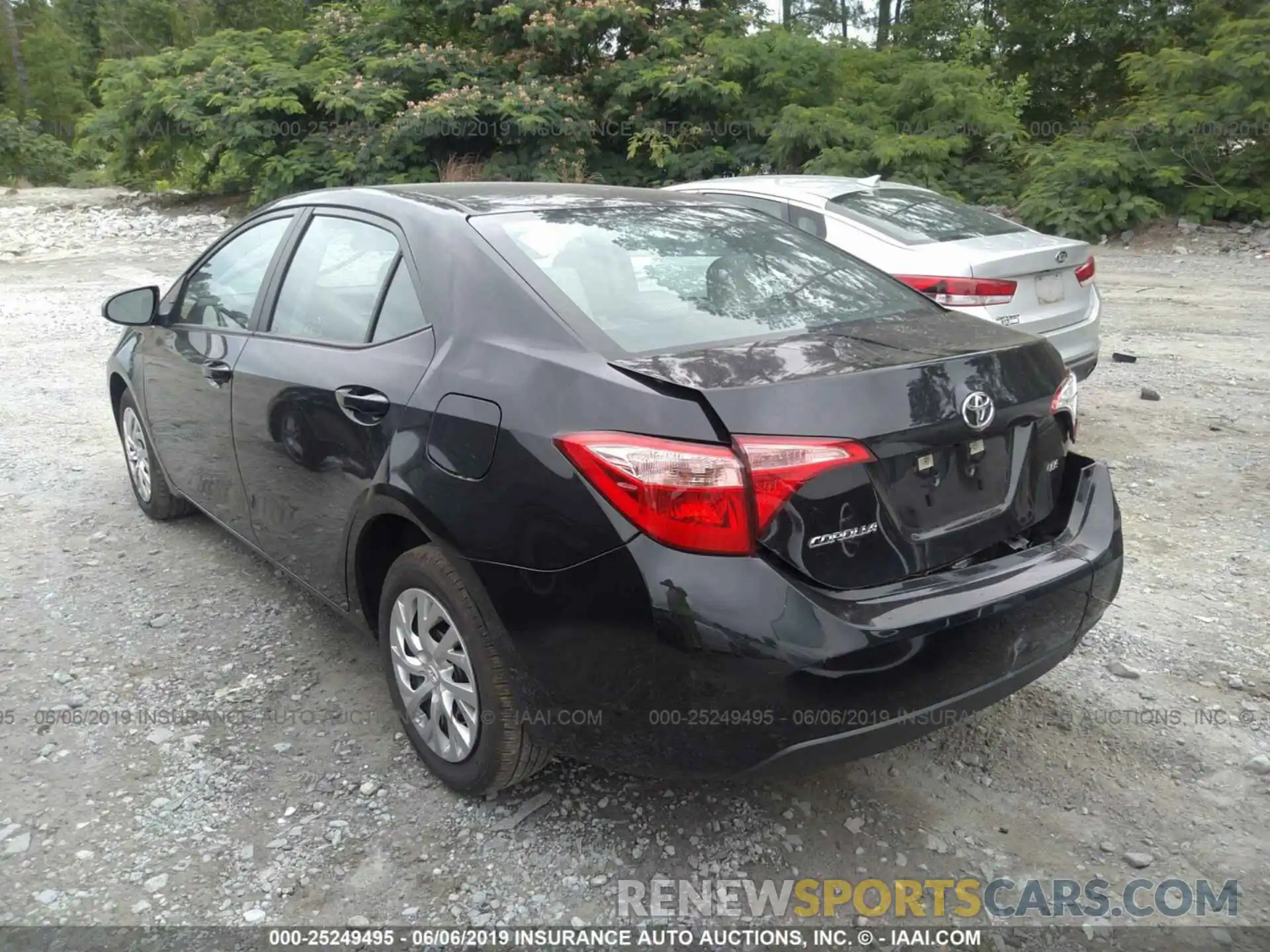 3 Photograph of a damaged car 5YFBURHE0KP872981 TOYOTA COROLLA 2019